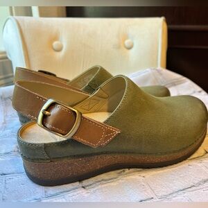 Dansko Slingback Clogs 37